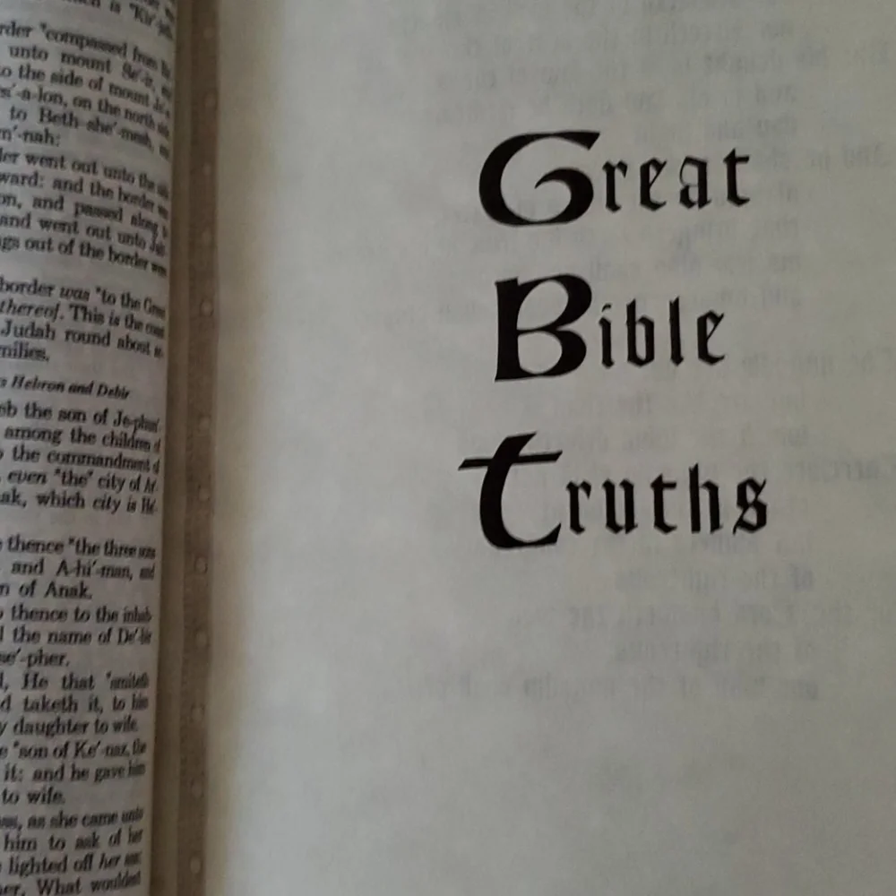 1966 Red VINTAGE KJV BIBLE Maps Prayers Photos Christian Religion Jesus